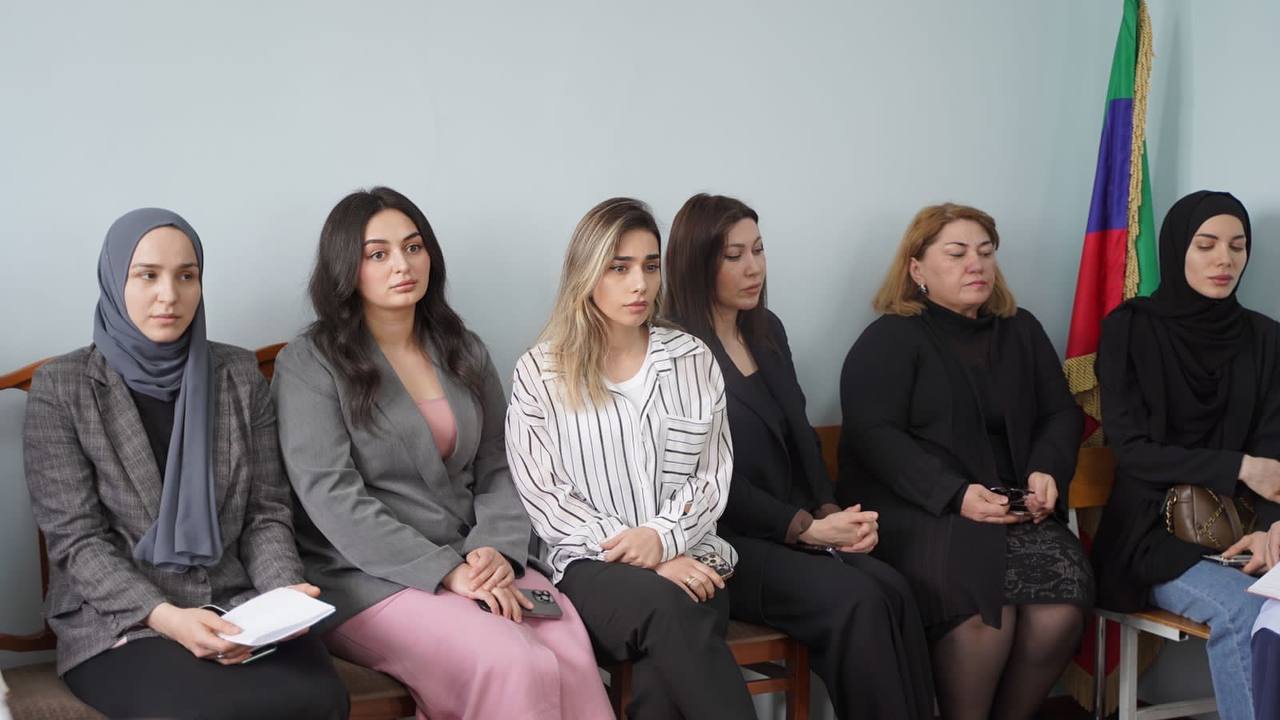 В колледже прошло еженедельное совещание директора с АУП